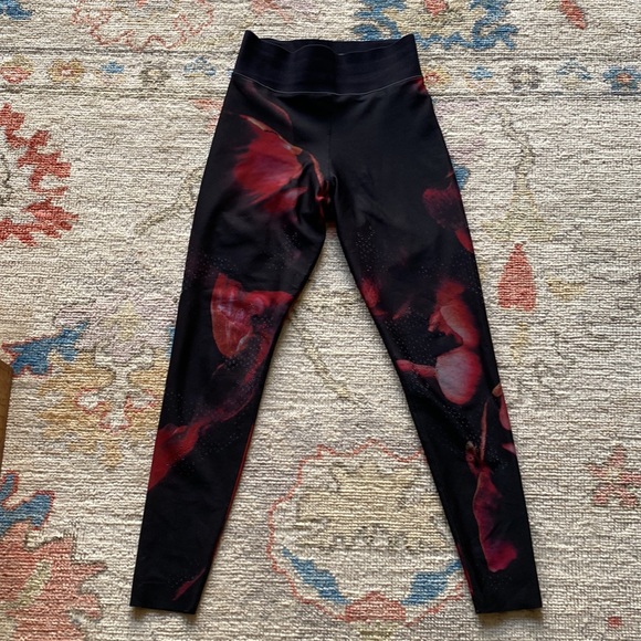 Ultracor Ultra-High Leggings, Size M - Picture 6 of 8
